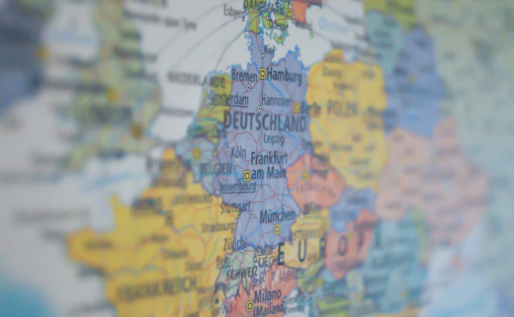 L'Europa osservata e analizzata nelle espressioni geografiche, storiche, politiche, sociali e istituzionali.